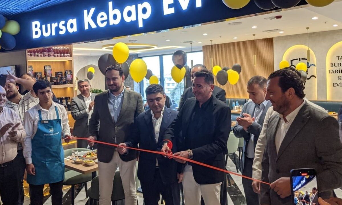 Bursa Kebap Evi Bakü’de kapılarını açtı