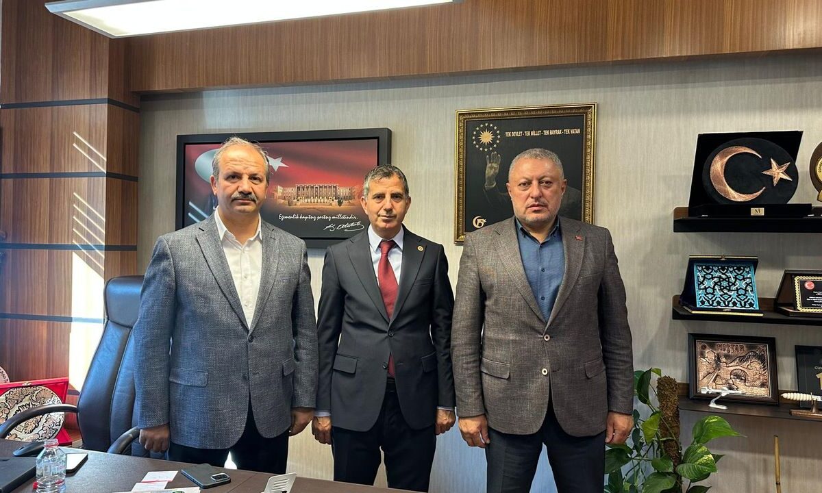 Sağlık-Sen’in Meclis mesaisi devam ediyor: Gündem sağlık profesyonellerinin talepleri