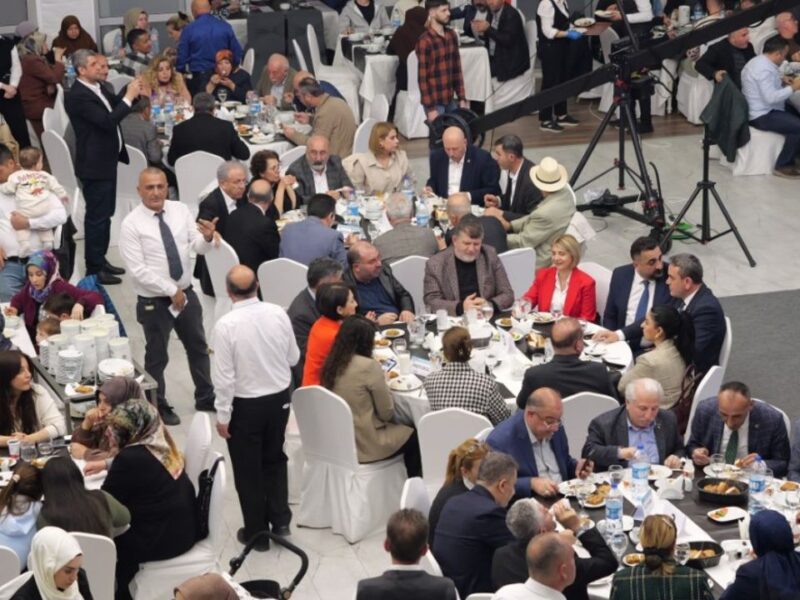 Etimesgut’ta ‘kurtuluş gecesi’ iftarı