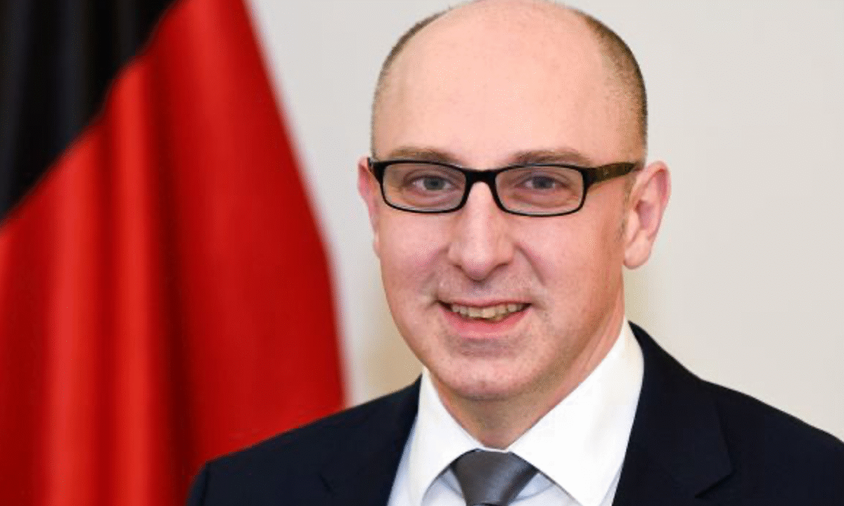Almanya iç istihbaratının başına Türk kökenli Sinan Selen atandı