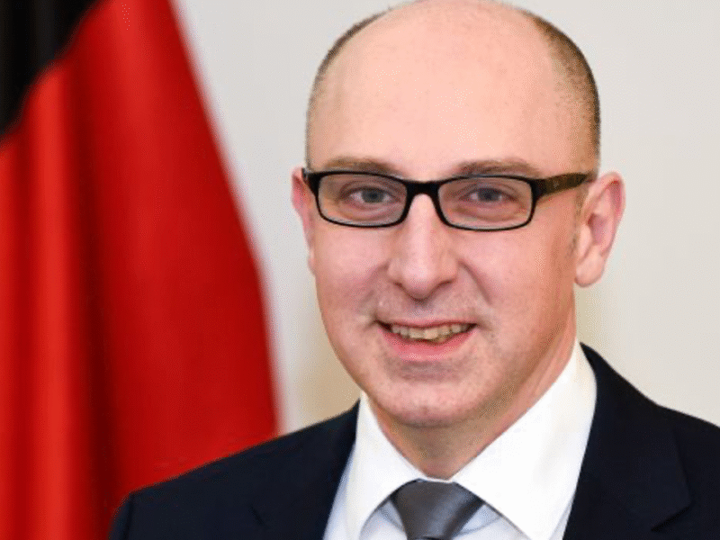 Almanya iç istihbaratının başına Türk kökenli Sinan Selen atandı