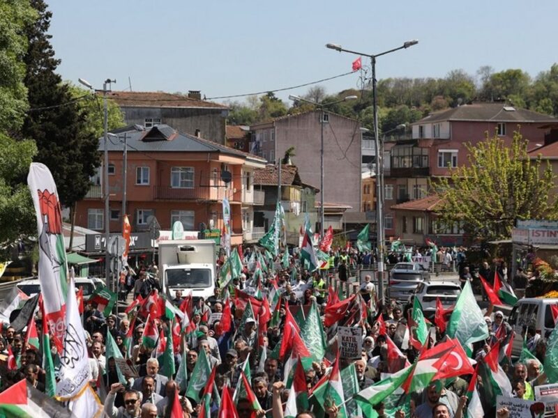 İstanbul’da on binler Gazze için ABD konsolosluğuna yürüdü