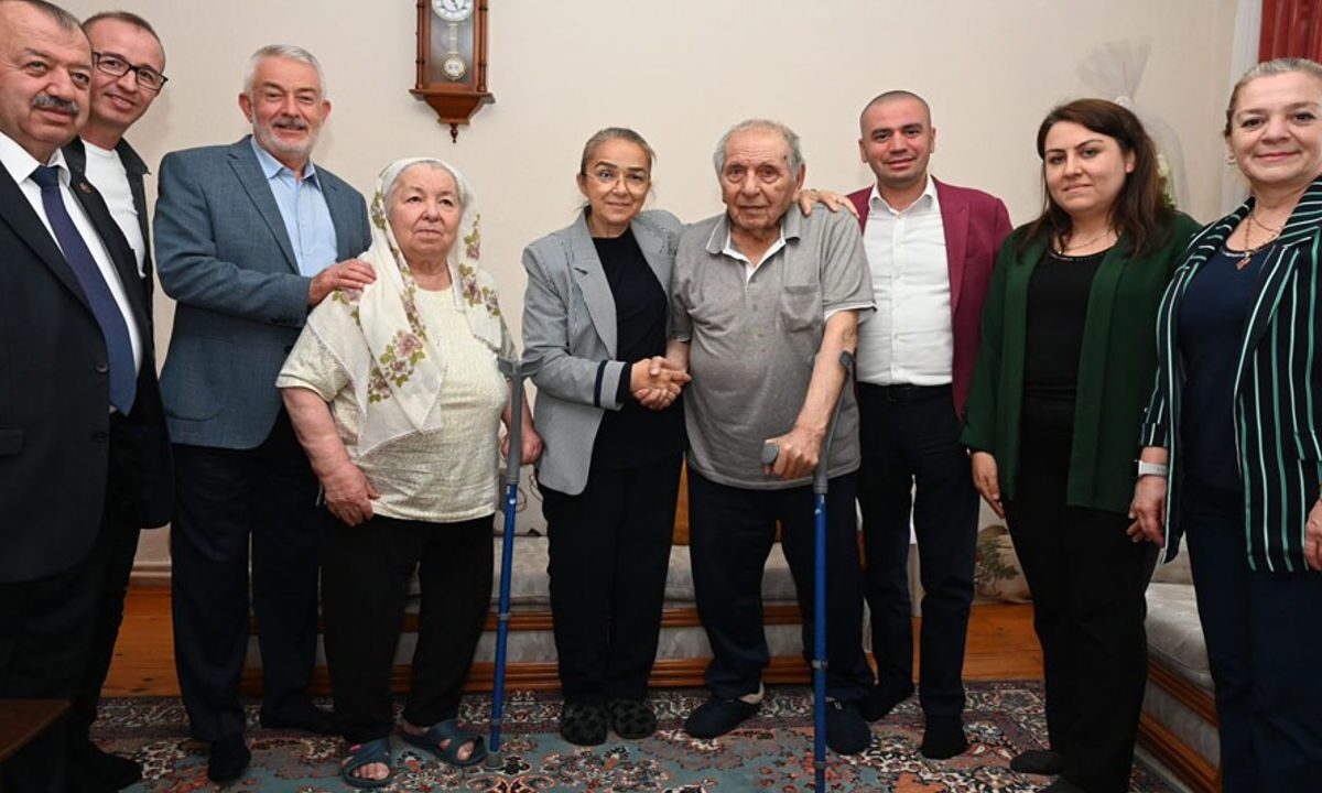 Gazeteci Özdemir’den Başkan Başdeğirmen’e övgü dolu sözler