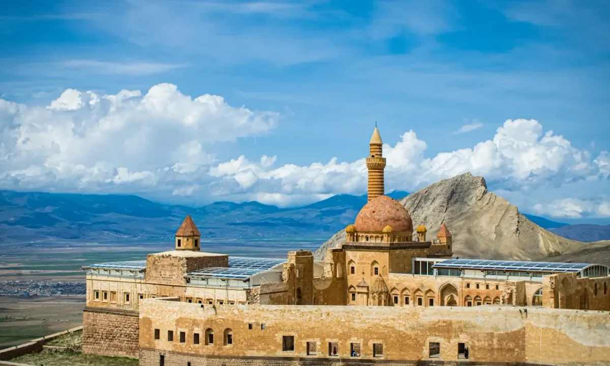 İshak Paşa Sarayı’nı UNESCO listesine taşıyacak proje başlatıldı